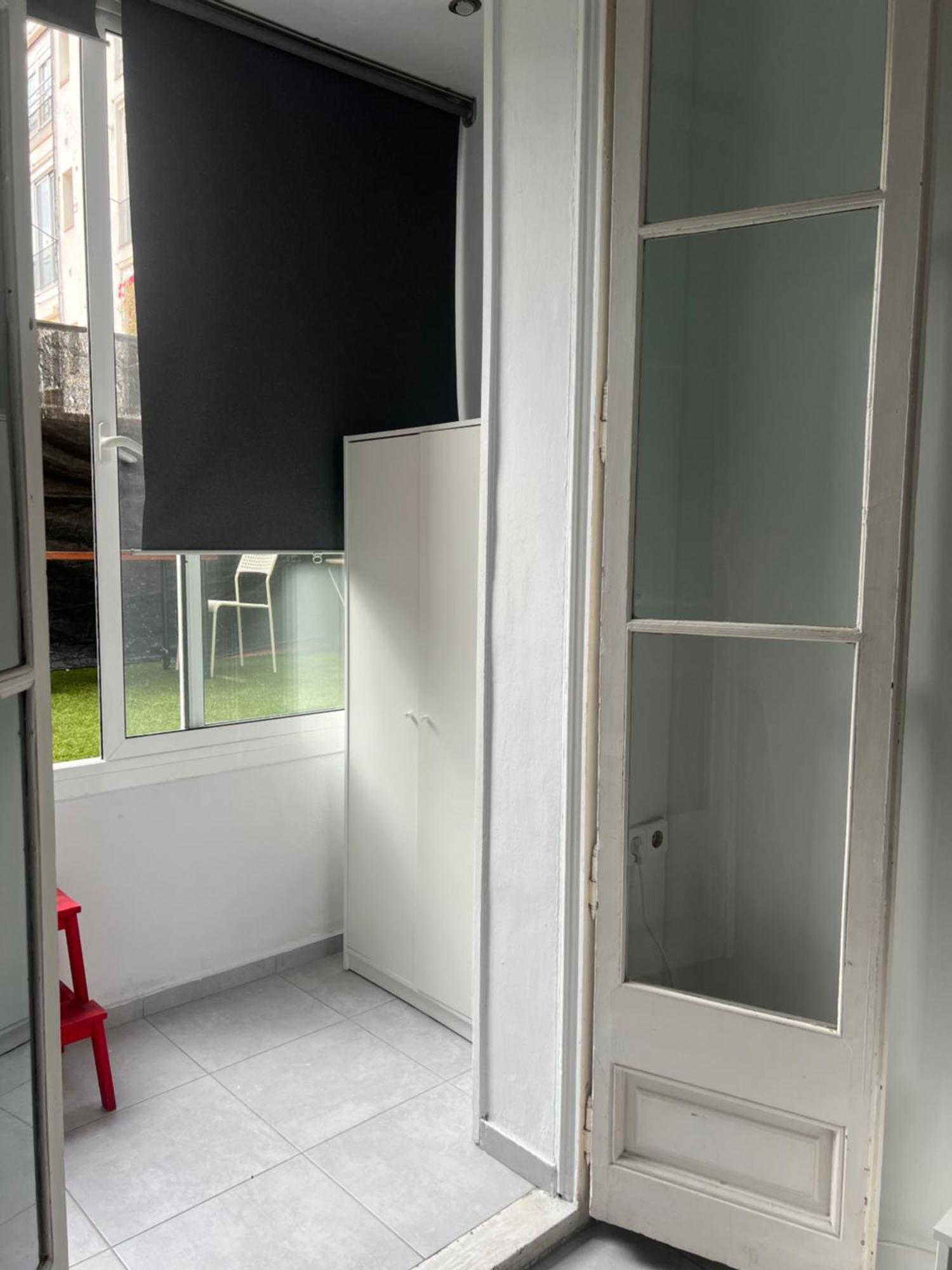 Rooms In Spacious Apartment In City Center Barcelona Kültér fotó
